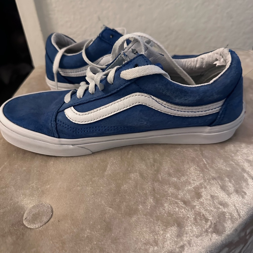 Blue vans